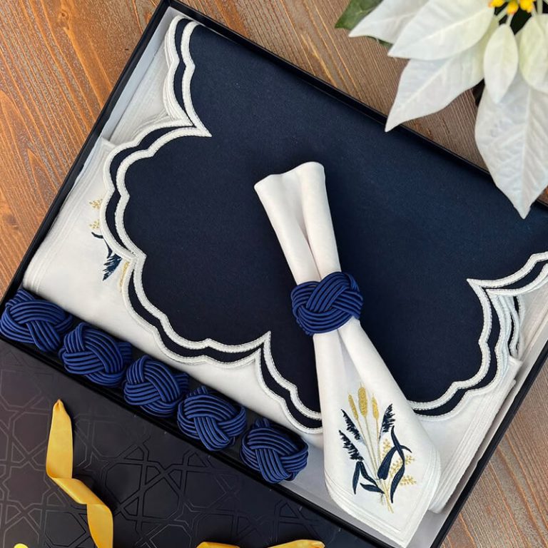 embroidered napkin 3
