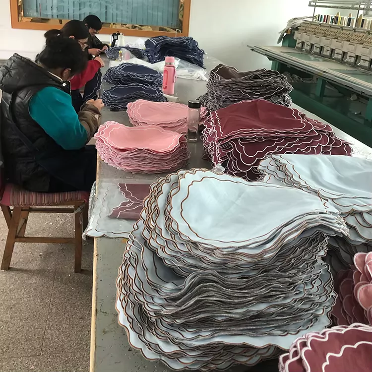 double-embroidery-napkin1-4