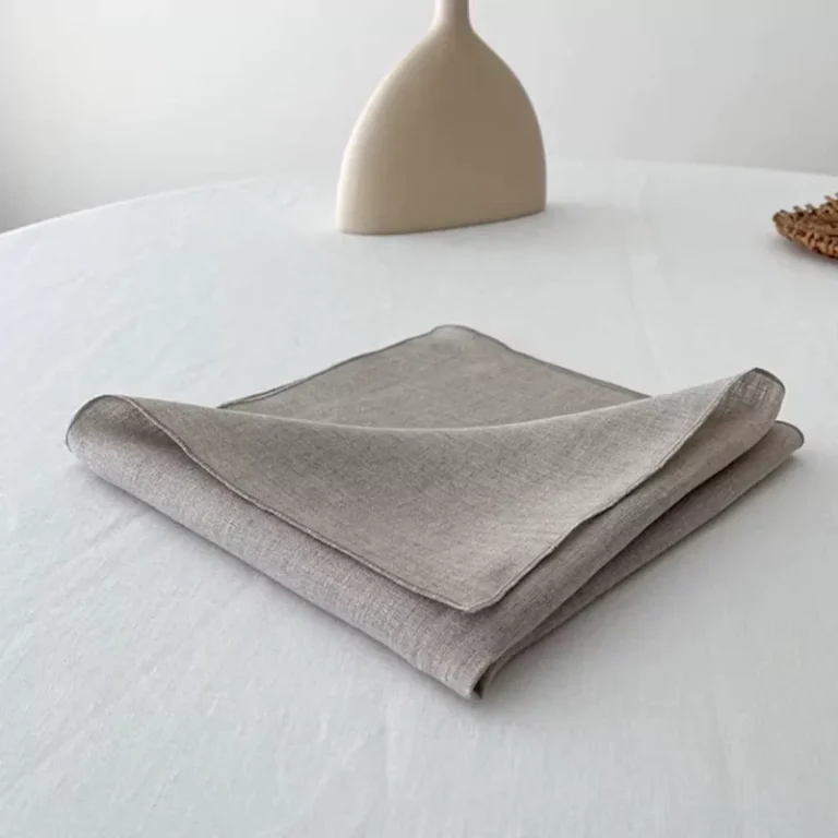 overlocked-edge-napkin1-2