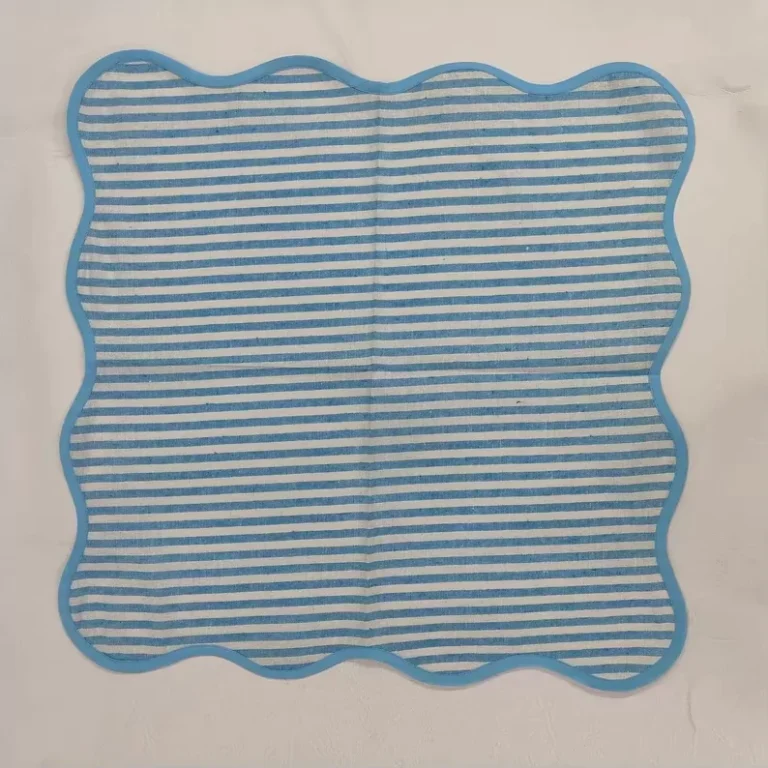 rimmed-napkin1-3